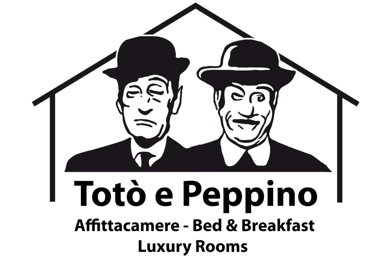 Toto e Peppino luxury rooms Napoli Esterno foto